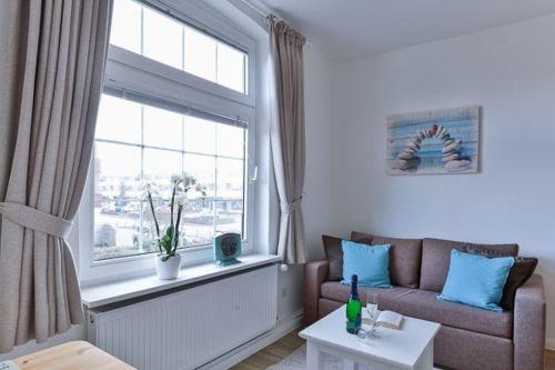 App-8-in-strandnaher-Lage-Baederstil-Villa-in-Wenningstedt-Sylt