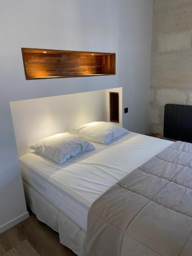 App design au centre des remparts d’Aigues-Mortes.