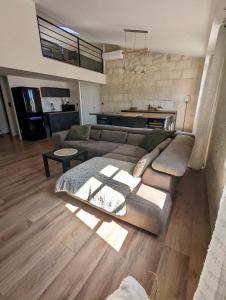 Appartement App design au centre des remparts d’Aigues-Mortes. 25 Rue Emile Jamais 30220 Aigues-Mortes Languedoc-Roussillon