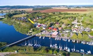 App Schönes Studio mit Seeblick