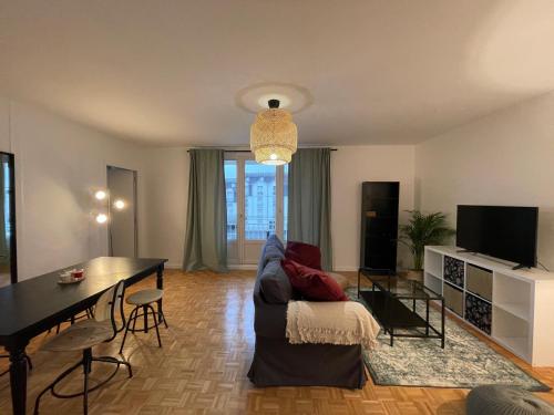 Apparemment 4 chambres 100m2