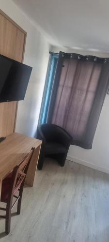 Apparemment annexe