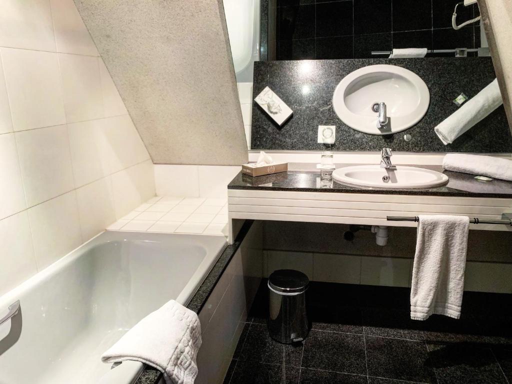 Appart 2/4 pers proche centre avec Balcon, Parking