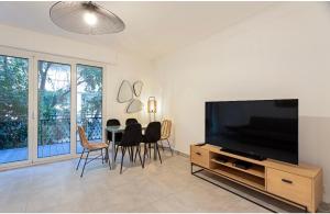 Appartement Appart 2 pièces Cannes Croisette-Martinez 11 Rue Cirodde 06400 Cannes Provence-Alpes-Côte d\'Azur