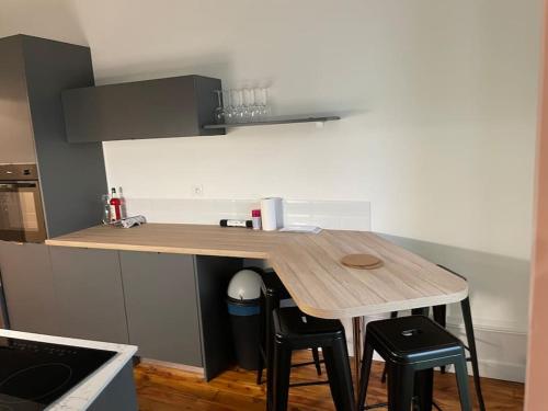 Appart 3 ch 6 pers+ garage plein centre