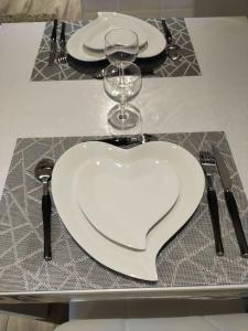 Appart 3 pièces, indépendant avec terrasse, SPA et Piscine