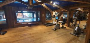 Appart 3 pièces pour 5 à 7 personnes ski au pieds dans résidence avec Piscine