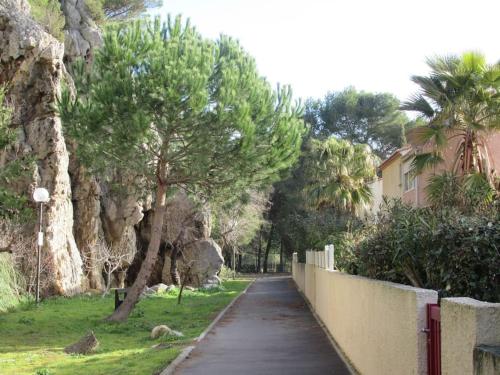 APPART 34 m2 - 300m de la plage - 4 pers - piscine - parking privé