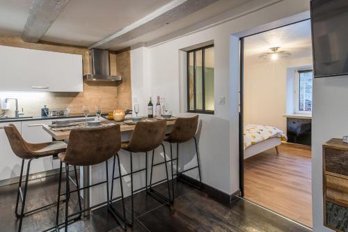 Appart 4 pers design et cosy avec Jardin au Cœur de Sélestat