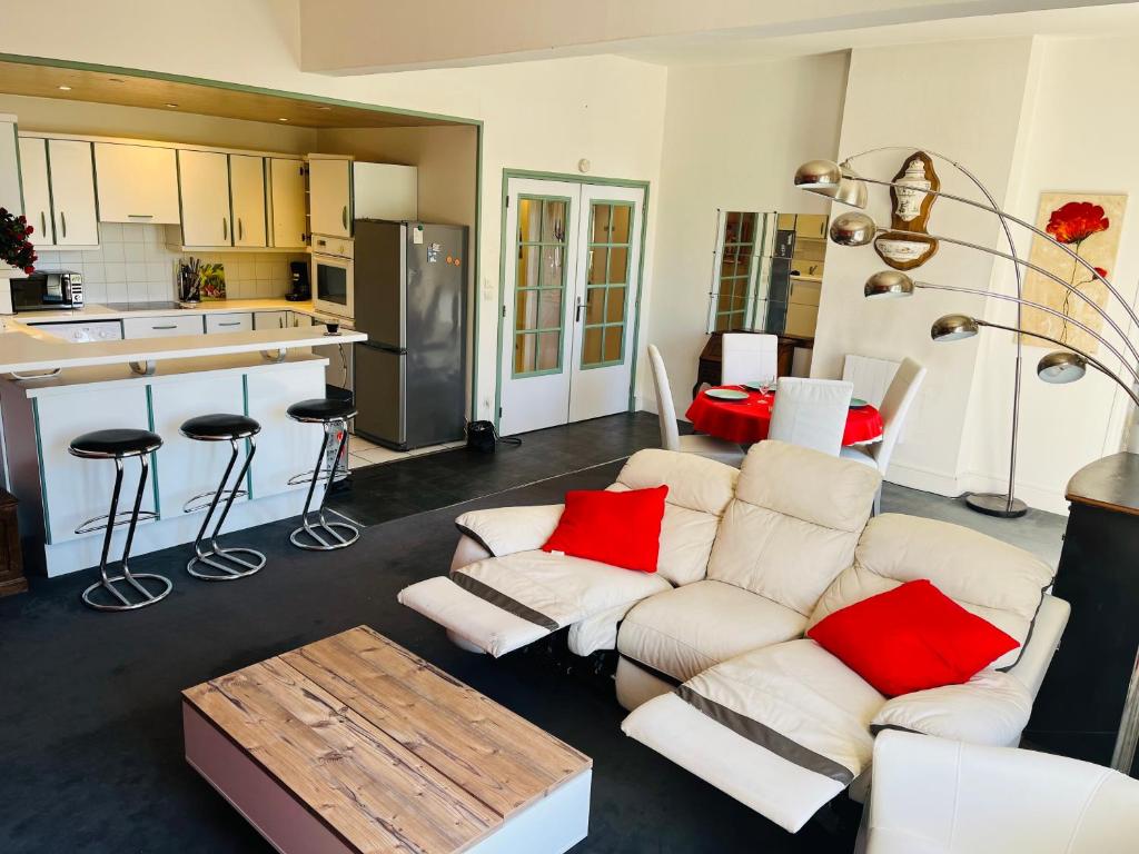 Appart 4 pers, face Jardins Nausicàa & à 50m plage 2 Boulevard Sainte-Beuve, 62200 Boulogne-sur-Mer