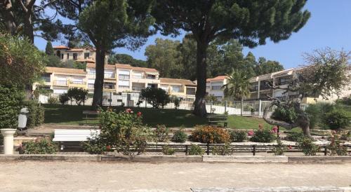 Appart à 100 m des plages