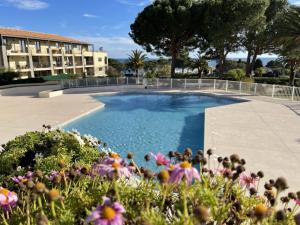 Appartement Appart à 100 m des plages 77 Av. de la Thébaide 83380 La Garonnette-Plage Provence-Alpes-Côte d\'Azur