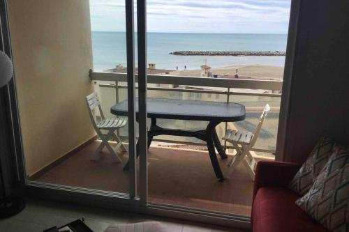 APPART A 50M DE LA MER