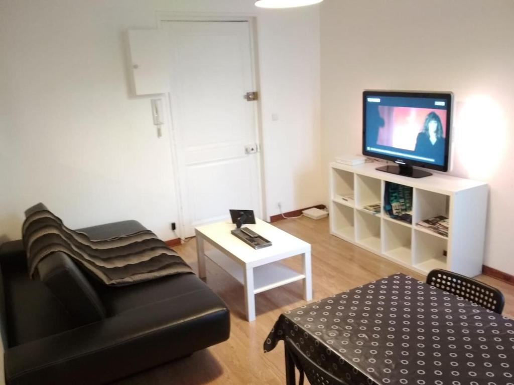 Appartement APPART CALME & MODERNE AU CŒUR DE LA VILLE + WIFI 8 Rue Fleuriau 17000 La Rochelle