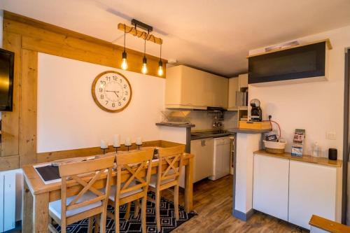 Appart chaleureux 4/6 pers, pied des pistes, park.