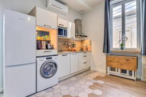 Appart Cosy, Mezzanine Clim et Terrasse à 200m de la Gare