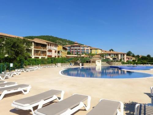 Appart cosy résidence avec piscine