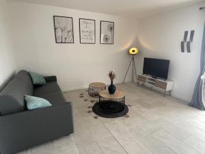 Appart dans résidence avec piscine