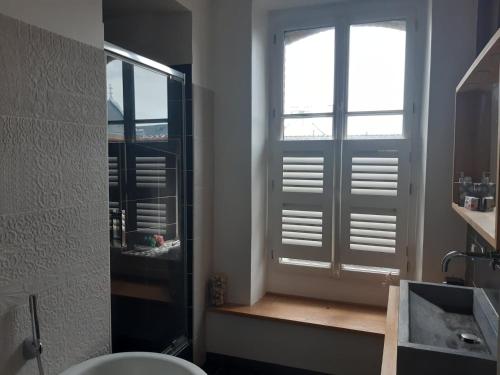 Appart de charme 100 m2 centre ville