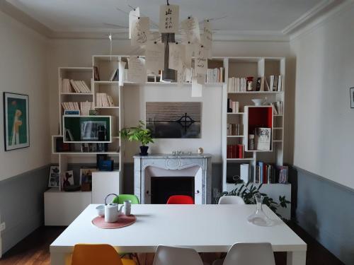 Appart de charme 100 m2 centre ville