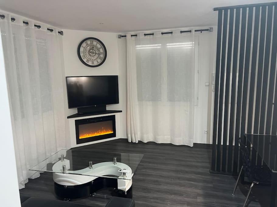 Appartement Appart de Luxe tout confort pour 4 personnes 25bis Avenue de Poissy 78510 Triel-sur-Seine
