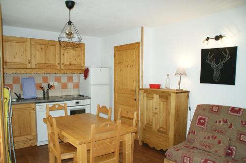 APPART. ECRIN DES NEIGES, VARS LES CLAUX, 2 CHAMBRES