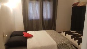 Appart entier 1 ch à ch-gontier 1er ou 2eme étage