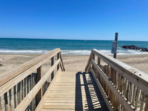 Appart Frontignan sur la plage, piscine, wifi, tv, Netflix