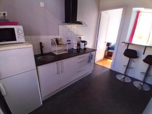 Appartement Appart-Hotel T1 Métro D Mermoz Lyon8 15 Rue Colette 69008 Lyon Rhône-Alpes