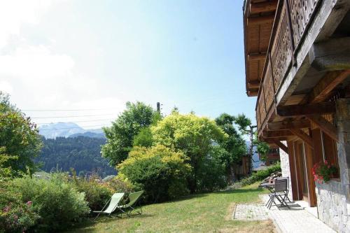 Appart Saint-Antoine Morzine vue soleil jardin calme parking 2 à 4 pers