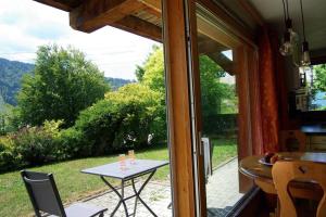 Appart Saint-Antoine Morzine vue soleil jardin calme parking 2 à 4 pers