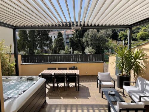 APPART STANDING JACUZZI PRIVE et PARKING