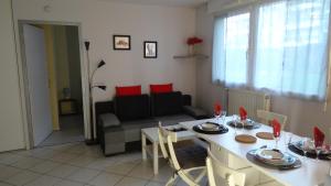 Appartement Appart T2 standing tout confort au calme - parking en option 7 Rue Camille Desmoulins 69007 Lyon Rhône-Alpes