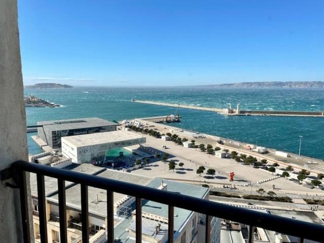 Appartement Appart Vue Mer le Panoramique Vieux-Port de Marseille 2 Rue Saint-Laurent 13002 Marseille