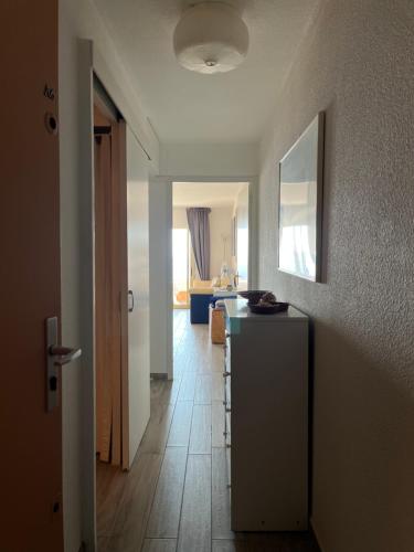 Appartamento con vista mare e piscina