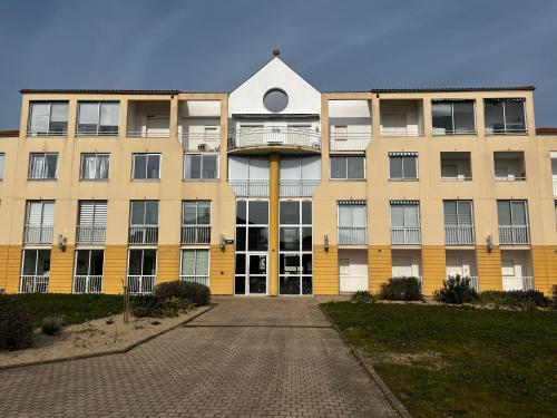 Appartement 1 chambre, avec loggia et vue sur le Port Olona