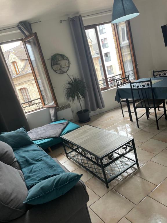 Appartement 1 chambre, dieppe centre draps non inclus 8 Rue du Chêne Percé, 76200 Dieppe