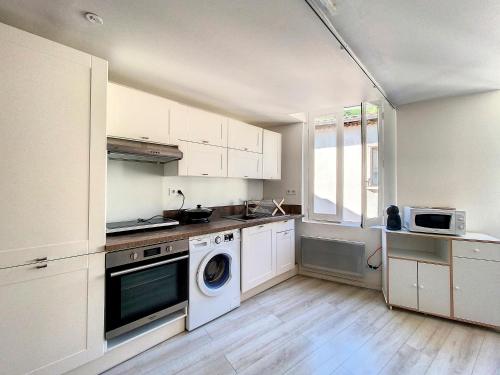 Appartement 1 pièce 3 couchages rue piétonne Castellane Verdon