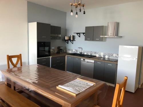 appartement 12 couchages proche piste ski et de randonnées du lioran