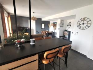 Appartement 2 chambres en résidence avec piscine