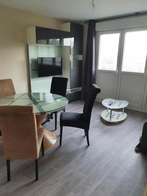 Appartement 2 chambres, proximité plage, commerces et centre ville 127 Rue Jules Guesde ent F1, 59240 Dunkerque