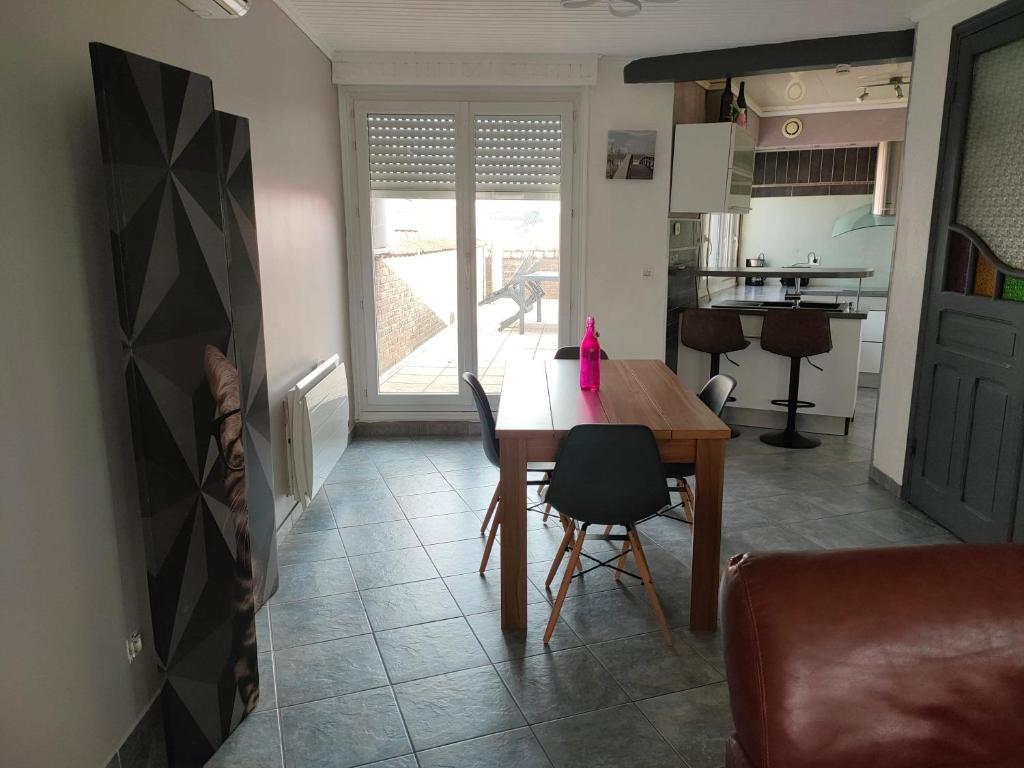 Appartement 2 chambres spacieuses avec terrasse 2 Rue des Pinsons, 59630 Brouckerque