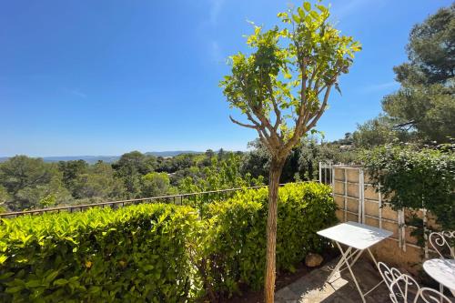 Appartement 2 pièces avec terrasse - Montauroux