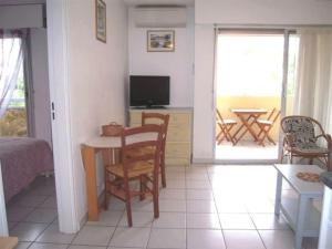 Appartement Appartement 2 pièces climatisé, 300m plages, piscine La Palmeraie A2 N°33 83240 Cavalaire-sur-Mer Provence-Alpes-Côte d\'Azur