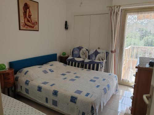 Appartement 2 pièces , climatisé, avec piscine agréable dans la résidence