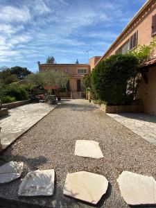 Appartement 2 pièces dans un domaine privatif.