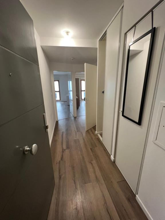 Appartement 2 pièces ligne 1 99 Rue Marceau, 93100 Montreuil