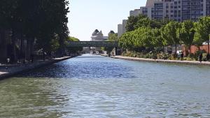 Appartement 2 pieces, metro Eglise de Pantin, 10 minutes de Paris Gare du Nord