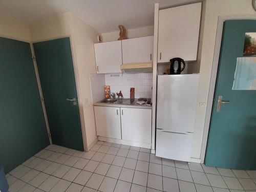 Appartement 2 pièces proche de la plage, au calme avec parking