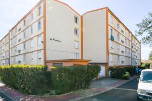 Appartement 3 chambres, climatisation, parking, proche centre ville